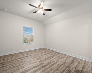 32962 Franklin Brooks Drive - Photo Thumbnail 27