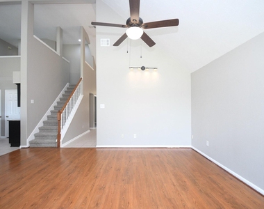 4823 Knights Branch Drive N - Photo Thumbnail 26