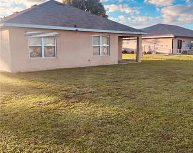 3815 Sw 11th Place - Photo Thumbnail 12