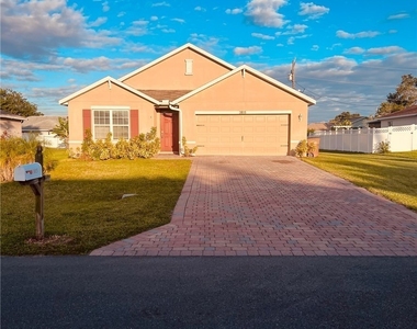 3815 Sw 11th Place - Photo Thumbnail 1