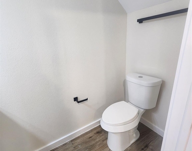 708 Staitti Street - Photo Thumbnail 8