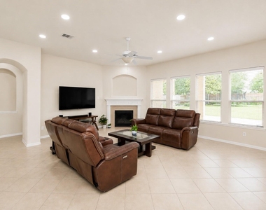 6811 Bannon Trail - Photo Thumbnail 9