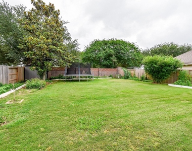 6811 Bannon Trail - Photo Thumbnail 28