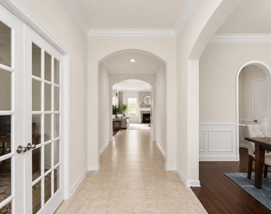 6811 Bannon Trail - Photo Thumbnail 14