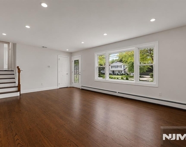 251 W Midland - Photo Thumbnail 1