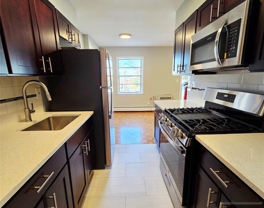 283 Main - Photo Thumbnail 2