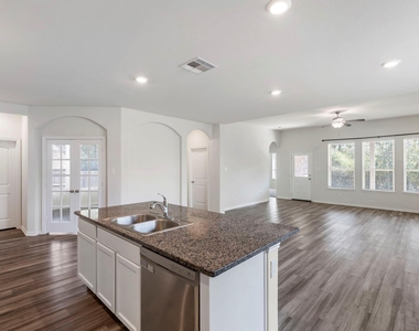 28068 Dove Chase Drive - Photo Thumbnail 10