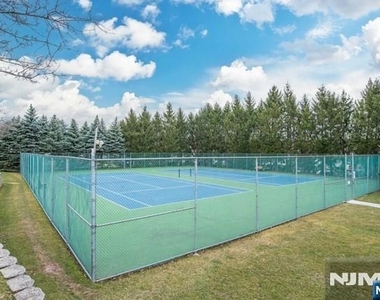 124 Stratford - Photo Thumbnail 23