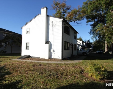 380 Lincoln - Photo Thumbnail 10