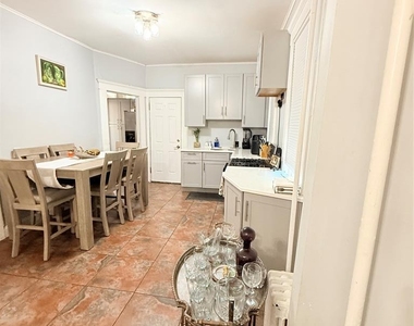 68 Willard - Photo Thumbnail 3