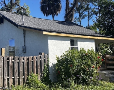 341 Golden Gate Boulevard E - Photo Thumbnail 1