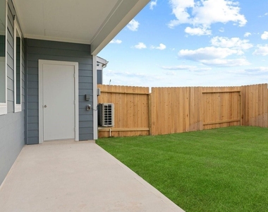 3535 Goldfinch Woods Drive - Photo Thumbnail 18