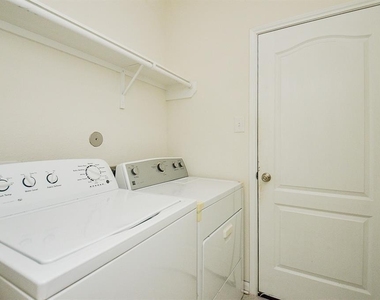 25410 Champion Ridge Court - Photo Thumbnail 13