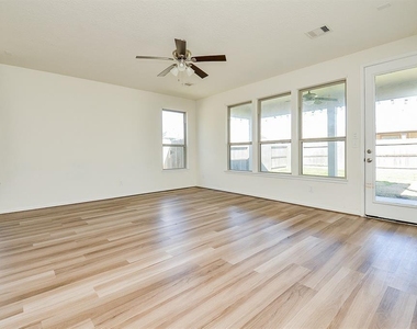 25410 Champion Ridge Court - Photo Thumbnail 2