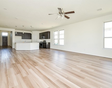 25410 Champion Ridge Court - Photo Thumbnail 3