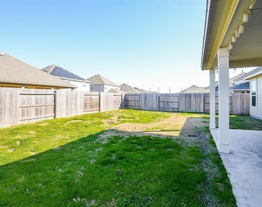 25410 Champion Ridge Court - Photo Thumbnail 8
