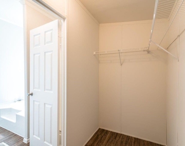 10115 Berrybriar Lane - Photo Thumbnail 9