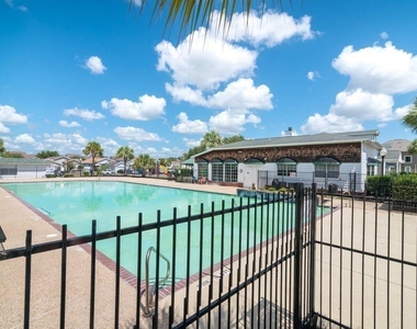 10115 Berrybriar Lane - Photo Thumbnail 23