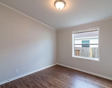 10115 Berrybriar Lane - Photo Thumbnail 15