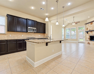 16815 Bannermans Way - Photo Thumbnail 8