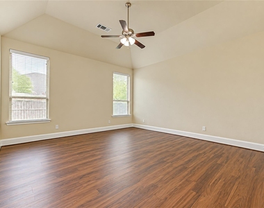16815 Bannermans Way - Photo Thumbnail 32