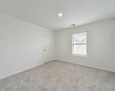 1511 Las Cuevas Drive - Photo Thumbnail 22