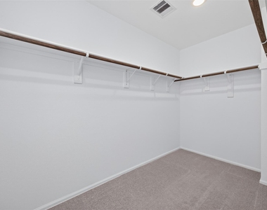1511 Las Cuevas Drive - Photo Thumbnail 14