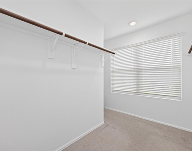 1511 Las Cuevas Drive - Photo Thumbnail 15
