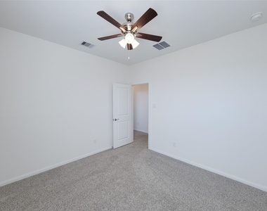 4204 Pleasing Breeze Drive - Photo Thumbnail 30