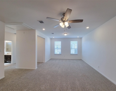 4204 Pleasing Breeze Drive - Photo Thumbnail 21