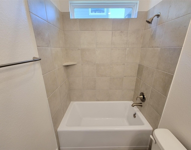 4204 Pleasing Breeze Drive - Photo Thumbnail 37