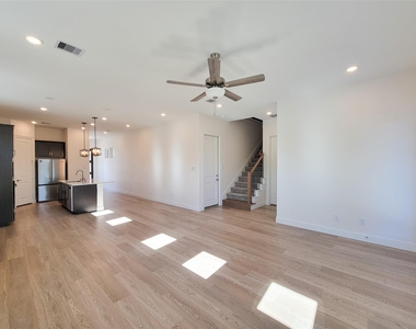 4204 Pleasing Breeze Drive - Photo Thumbnail 11