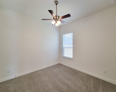 4204 Pleasing Breeze Drive - Photo Thumbnail 26