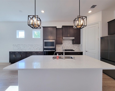 4204 Pleasing Breeze Drive - Photo Thumbnail 3
