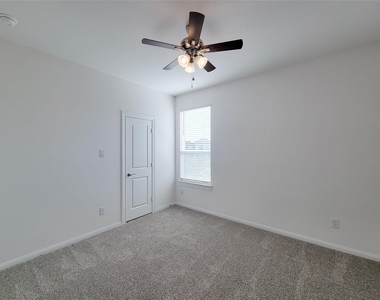 4204 Pleasing Breeze Drive - Photo Thumbnail 29