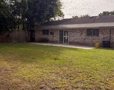 7618 Kellwood Drive - Photo Thumbnail 20