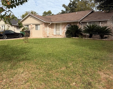 7618 Kellwood Drive - Photo Thumbnail 2