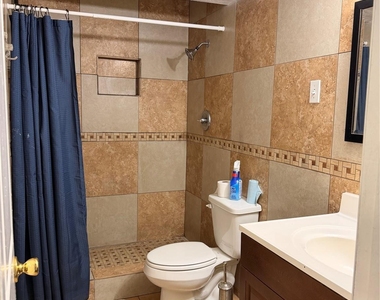7618 Kellwood Drive - Photo Thumbnail 10