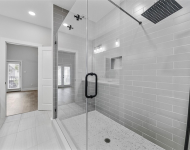 823 Enterprise Street - Photo Thumbnail 31