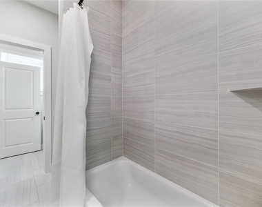 823 Enterprise Street - Photo Thumbnail 41