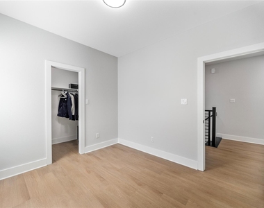 823 Enterprise Street - Photo Thumbnail 35