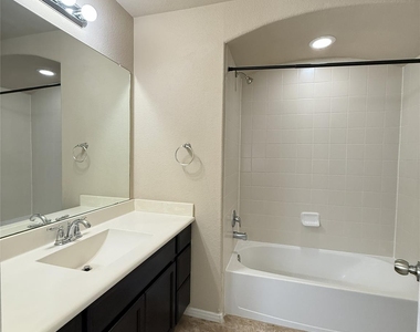 3414 Brampton Island Drive - Photo Thumbnail 34