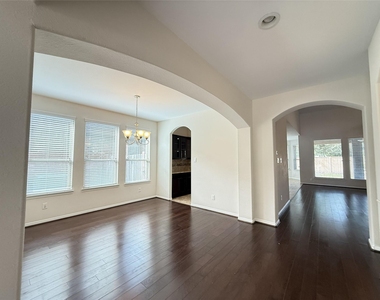 3414 Brampton Island Drive - Photo Thumbnail 6