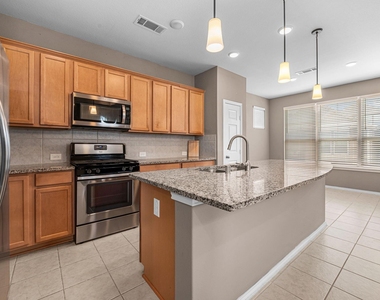 9312 Bauer Vista Drive - Photo Thumbnail 15