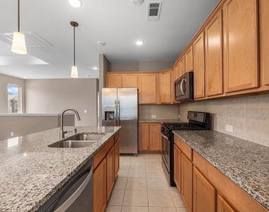 9312 Bauer Vista Drive - Photo Thumbnail 14