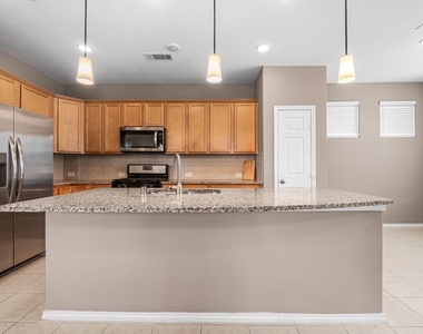 9312 Bauer Vista Drive - Photo Thumbnail 12