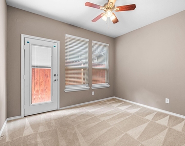 9312 Bauer Vista Drive - Photo Thumbnail 5