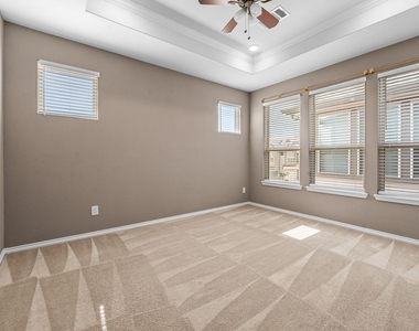 9312 Bauer Vista Drive - Photo Thumbnail 19