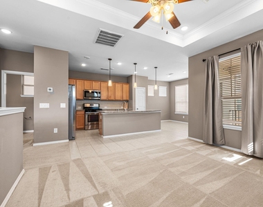 9312 Bauer Vista Drive - Photo Thumbnail 10