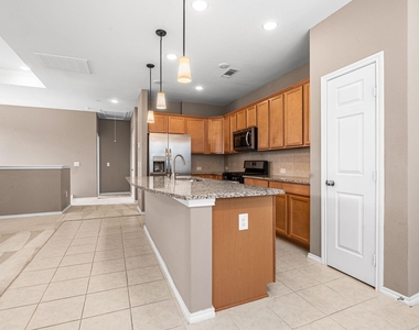 9312 Bauer Vista Drive - Photo Thumbnail 13